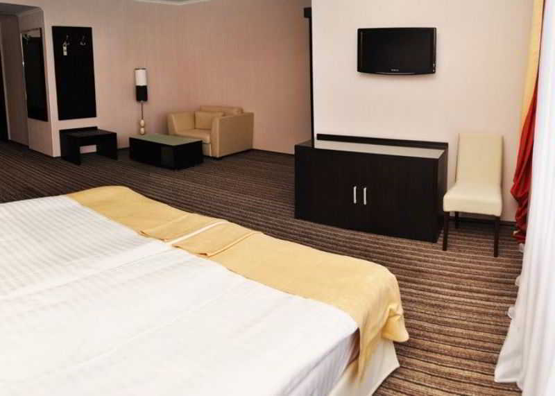 Optima Cherkasy Hotel Luaran gambar