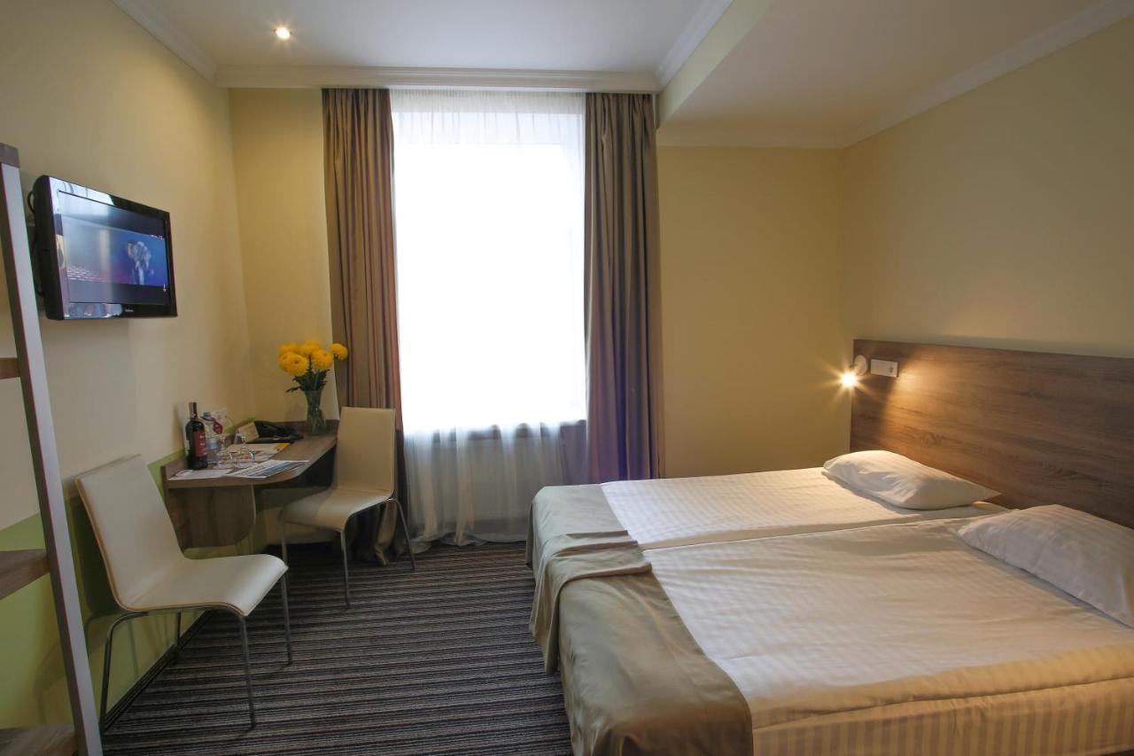 Optima Cherkasy Hotel Luaran gambar